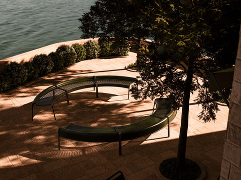 Lakefront Courtyard